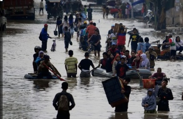 Warga Jakarta mengungsi akibat banjir | doc | cut | Google 