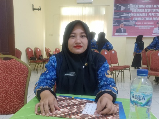 Anita Mandasari pegawai PPPK dari Kecamatan Pining |doc|inset|