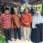 Fhoto dari kiri kekanan: Tgk Ahmad Zaini, Hardansyah, Idris Arlem, Nurhayati Sahali | doc | inset |