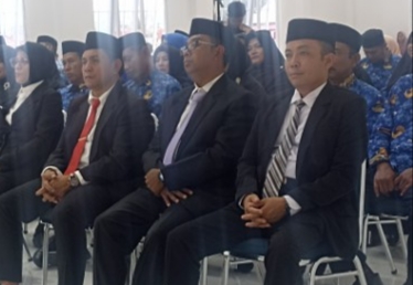 Fhoto pelantikan dan pengambilan sumpah jabatan, Kamis (21/8/2025) |doc|inset|