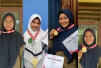 Empat siswi SMPT Muhamaddiyah peraih medali emas dan perak, Rabu (20/8)