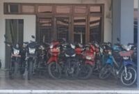 Kenderaan dinas roda dua di halaman Kantor BPKK, Senin (22/9)
