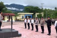 Kapolres Gayo Lues AKBP Hyrowo SIK memberikan arahan di Mapolres Galus, Senin (29/9)