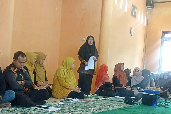 Kepala Sekolah SMANSA Blangkejeren Aguswati Gulo SPd MPd, Kamis (22/10)