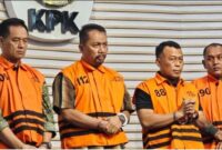 Bupati Kabupaten Ponorogo bersama tersangka lainnya |Tribun|cut|Google|