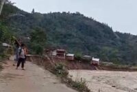 Kondisi hari pertama Kampung Agusen, debit air masih tinggi |doc|insetgalusnews|
