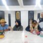 Direktur Pengendalian Kerawanan Pangan, DR Sri Nuryanti STP MP (tengah) Kepala Dinas Sosial Gayo Lues, Jasiwa Maytense SE MAP (Kanan) Anggota Legislatif Fraksi Partai Golkar Gayo Lues (Kiri) 
