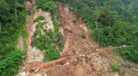 Fhoto: Dokumen PT Hutama Karya pengerjaan pembersihan longsor Begade Empat, Kamis (8/1/2026)