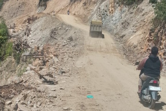 kondisi jalan Blangkejeren-Kutacane saat ini, Kamis (15/1/2026) fhoto|doc|camat Putri Betung|