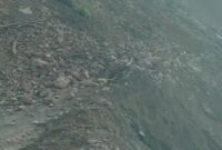 Fhoto|tangkapan layar warga yang terjebak di Begade Empat, Putri Betung, Minggu (4/1/2026).