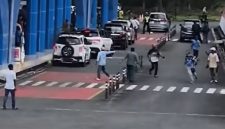 Bandara Karel Sadsuit Tubun Maluku Tenggara