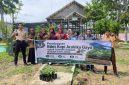 Siswa siswi Sekolah Menengah Atas Negeri Gayo Lues terima bantuan bibit dari mahasiswa UNY Yogyakarta, Kamis (7/5/2026)