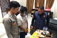 polisi amankan seorang pria berinisial AD (39), warga Desa Porang, beserta barang bukti narkotika jenis sabu