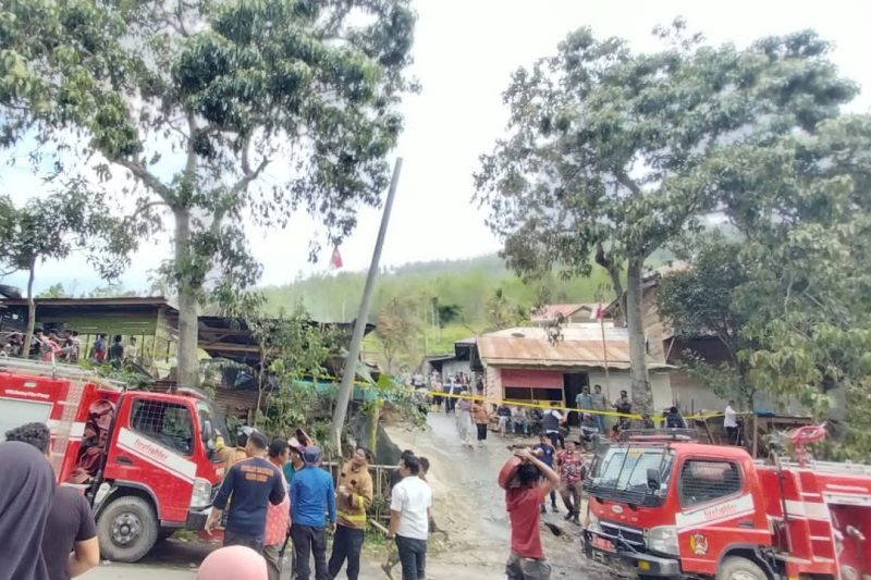 Dinas Pemadam Kebakaran Kabupaten Gayo Lues menangani dua kejadian kebakaran dalam waktu berdekatan pada Rabu (26/8/2026)