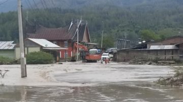 Sungai Tripe Meluap, Dua Akses Penghubung Kecamatan di Gayo Lues Tak Bisa Dilintasi