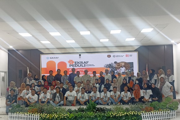 Photo bersama peserta dengan tim dari Kemenkraf Republik Indonesia, Selasa (22/9/2026)
