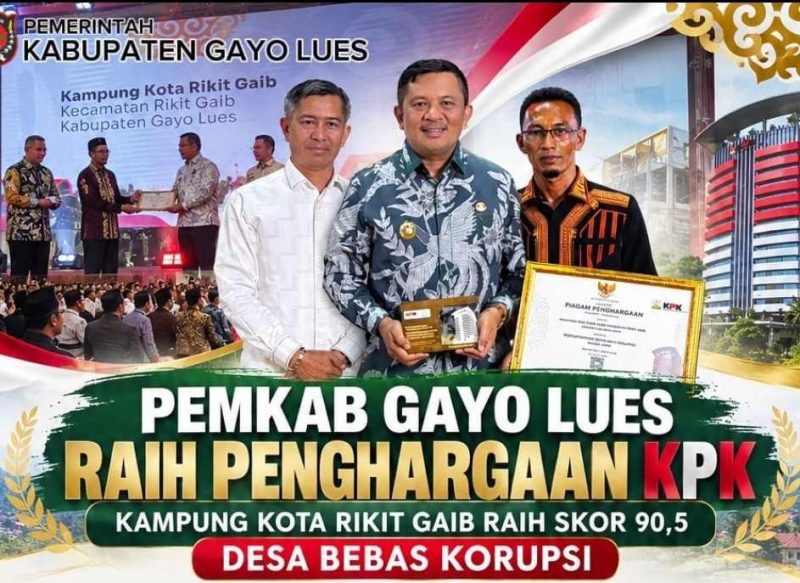 Kampung Kota Rikit Gaib, Kecamatan Rikit Gaib, Kabupaten Gayo Lues, meraih penghargaan Desa Bebas Korupsi dari Komisi Pemberantasan Korupsi (KPK) RI dengan skor 90,5 dalam kategori Sangat Memuaskan.